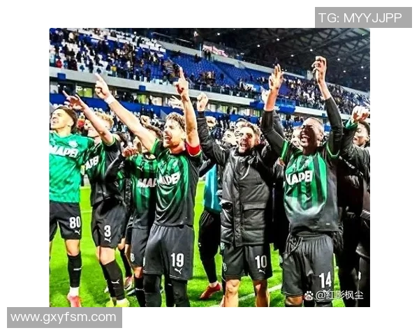 意大利足球现役球星闪耀绿茵场谱写激情与荣耀新篇章